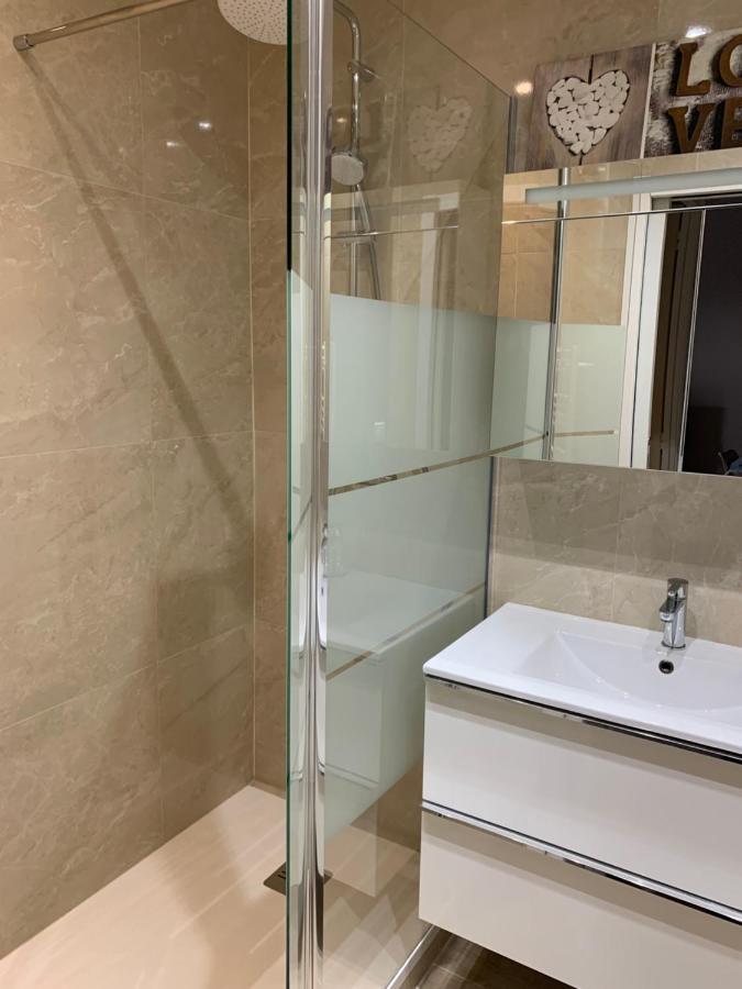 2 Pieces Cannes Centre מראה חיצוני תמונה